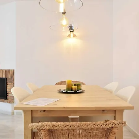 Atico Duplex En Naranjos, 아파트 마르베야