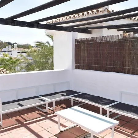 아파트 Atico Duplex En Naranjos, 마르베야