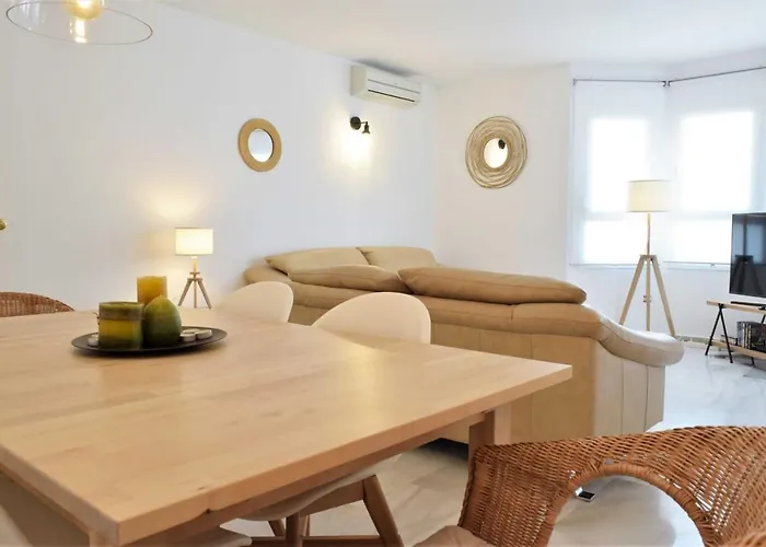 ático Duplex En Naranjos, Appartamento Marbella